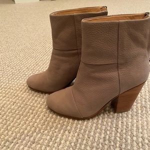 Rag and bone newbury boot size 36.5! Tan color! Worn once!